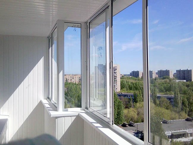 Нестандартное остекление балконов косой формы и проблемных балконов Егорьевск